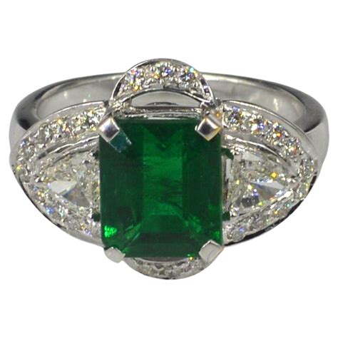 Antique Emerald Rings products for sale .